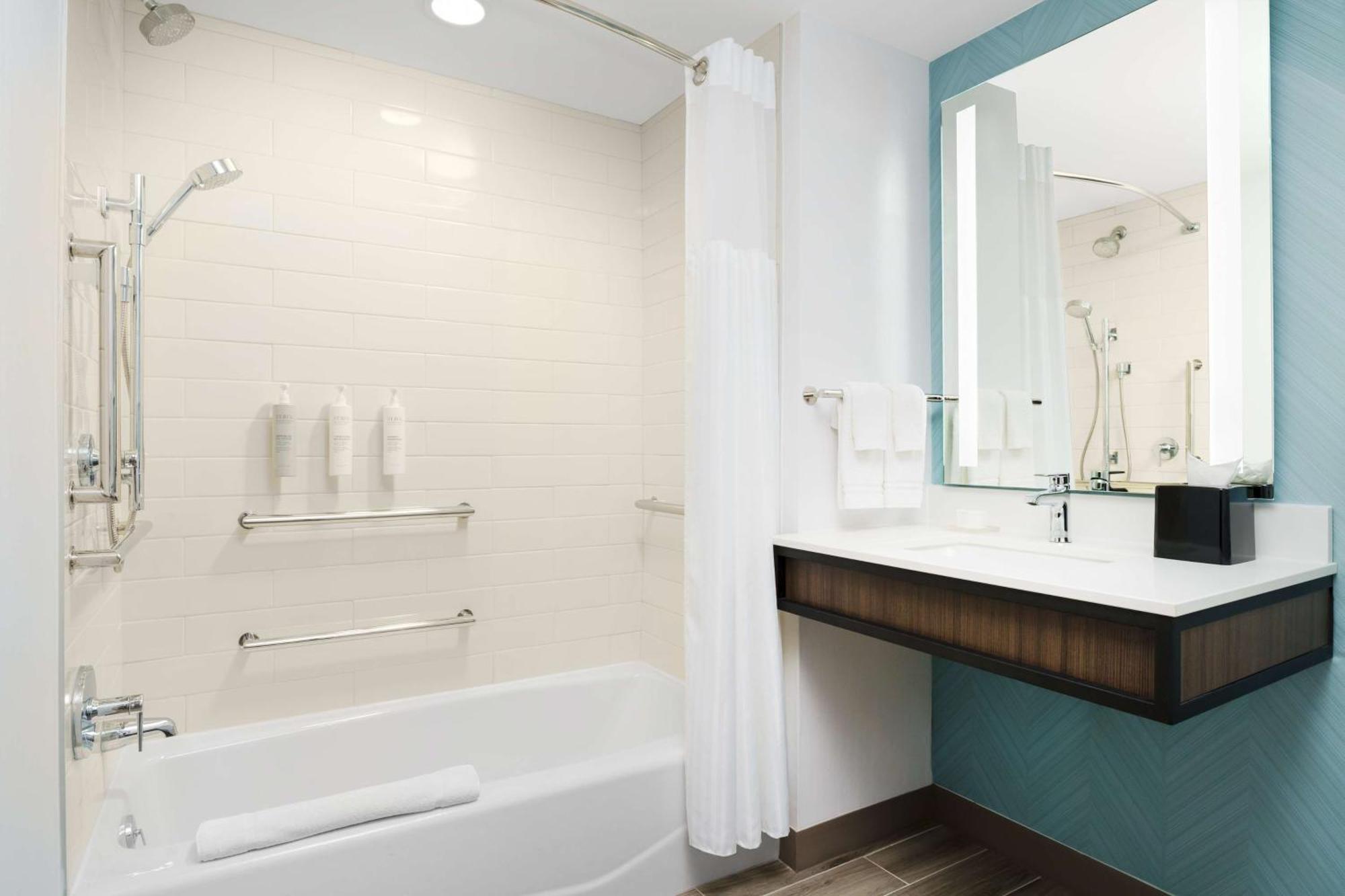 Hilton Garden Inn Lake Mary Ngoại thất bức ảnh